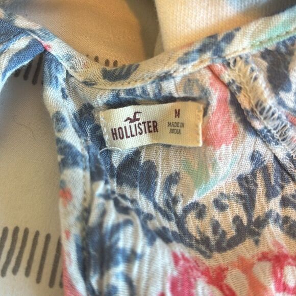 Hollister Printed top - Picture 6 of 7